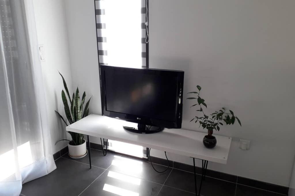 Logement Neuf De 40 M², Equipe Et Confortable Croix-Chapeau 外观 照片